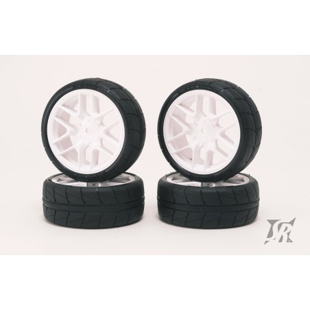 Pneus FWD Asphalte D40 collé sur jante blanche - SWEEP