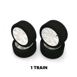 1 train pneus piste 1/10 jantes blanches FFVRC - HOT RACE
