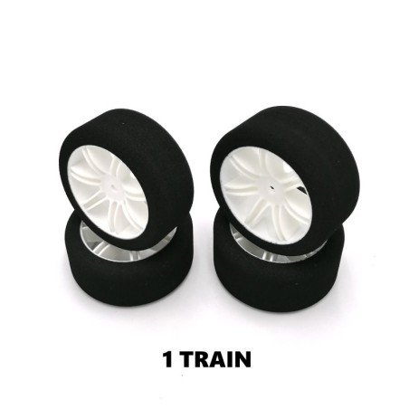 1 train pneus piste 1/10 jantes blanches FFVRC - HOT RACE